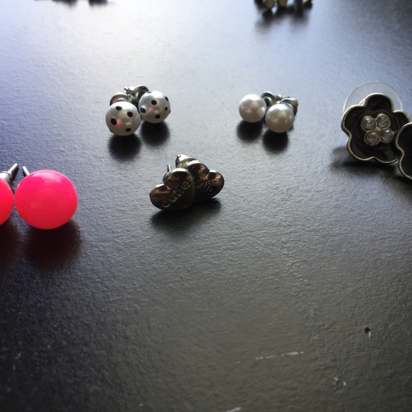 Earring Collection - Picture 6 of 8